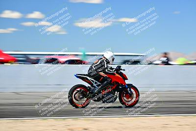 media/Mar-25-2024-Moto Forza (Mon) [[8d4319bd68]]/4-Novice Group/Session 4 Front Straight Speed Pans/